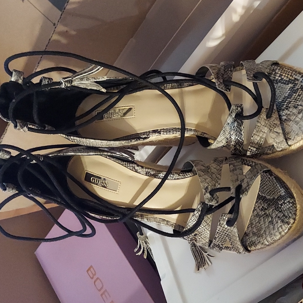 Guess wedge sandals